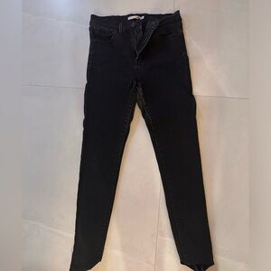Levi 720 Black High Rise Super Skinny Jeans